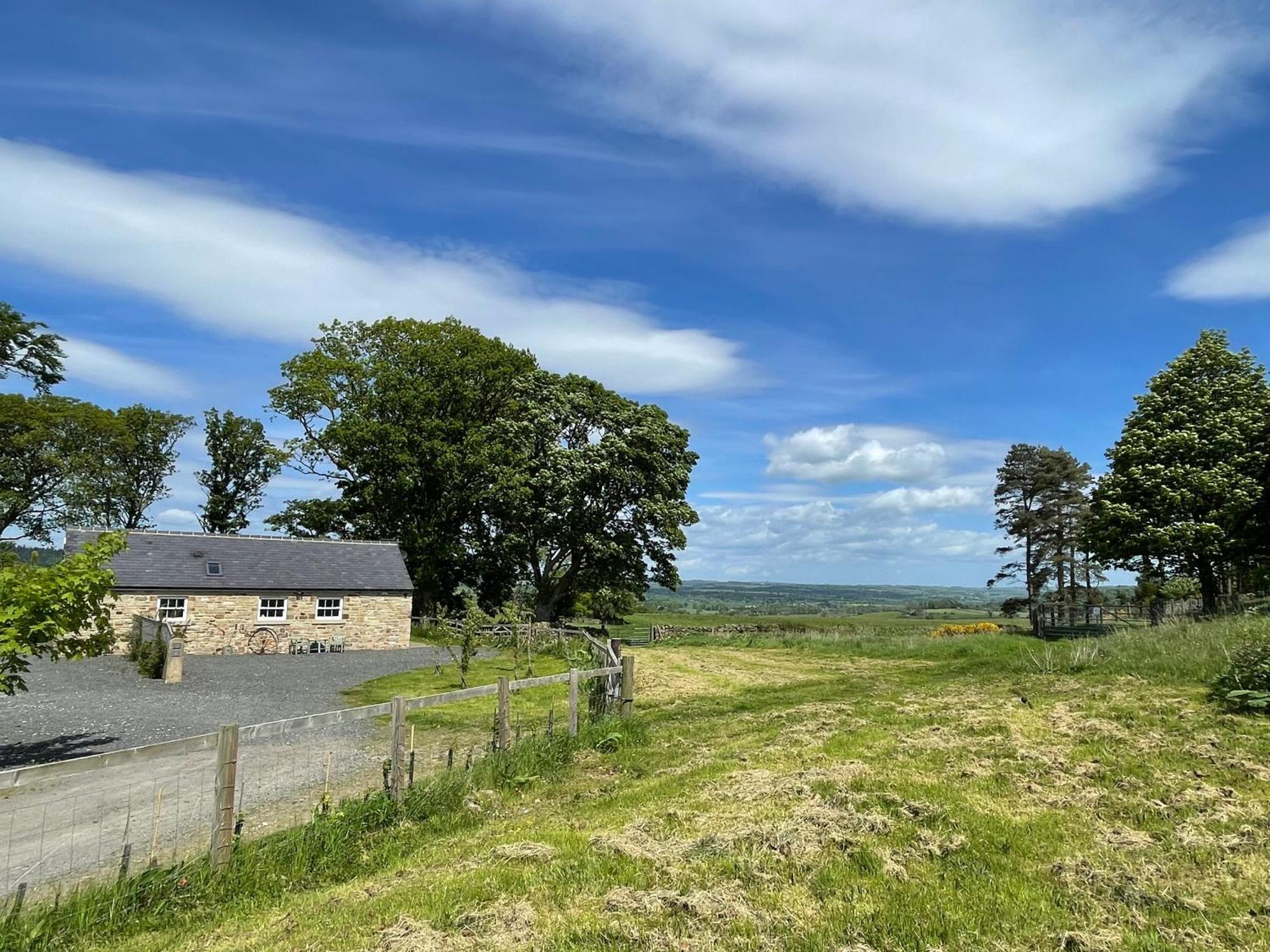Stay On The Hill - Self Catered Cottages Laverick And Bothy Hexham Exteriör bild